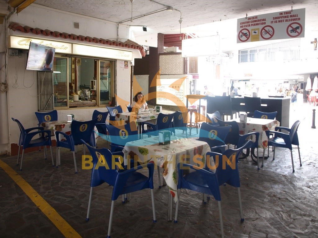 Cafe Bars For Sale in Fuengirola Spain, Buy a Cafe Bar on The Costa Del Sol in Spain
