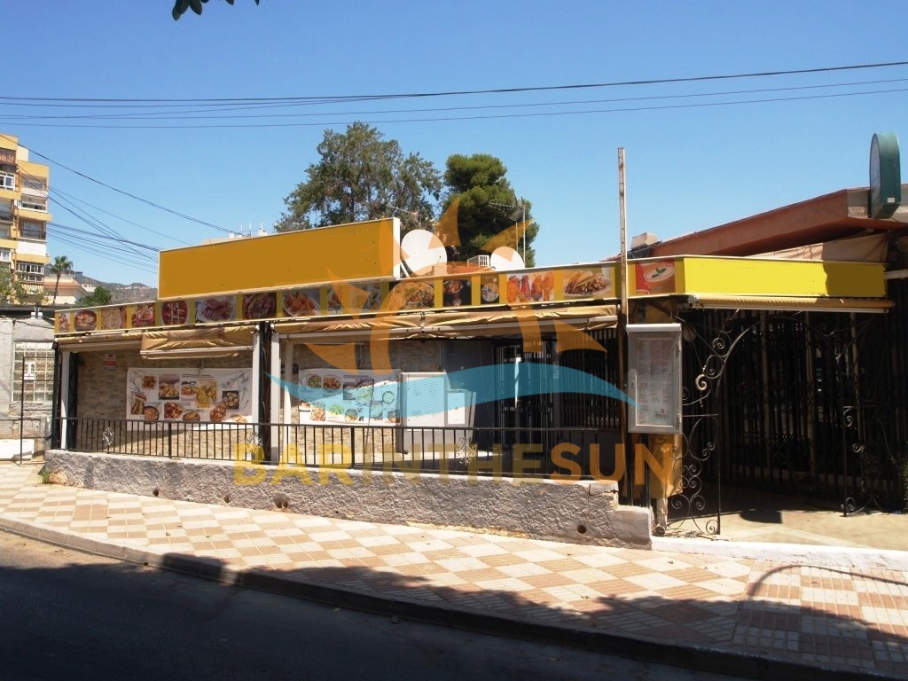 Vacant Corner Located Cafe Restaurant For Lease in Benalmadena, Costa Del Sol Bars For Sale